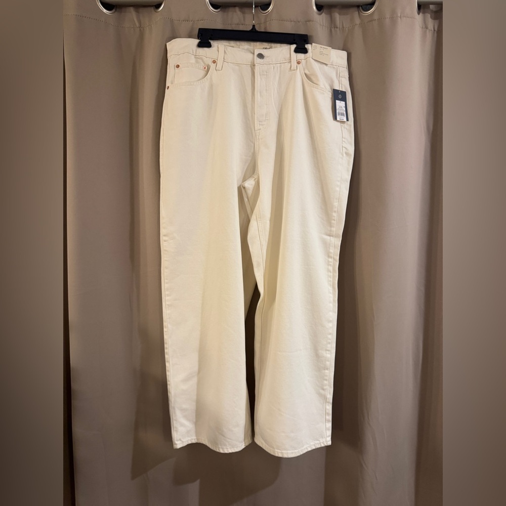 NWT Plus Size Universal Thread White Mid Rise Baggy Jeans
